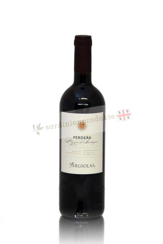 Eine Flasche Monica-Wein Perdera mit intensivem Rubinrot und charakteristischem Unterton wartet darauf, genossen zu werden